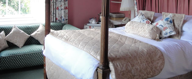 The Lynch Country House - The Goldington Room